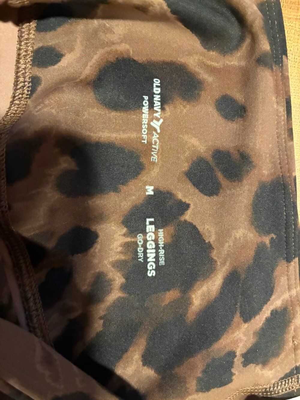 NWT Old Navy Active Powersoft High-Rise Leggings Size M Leopard Print Go-Dry - Picture 6 of 6